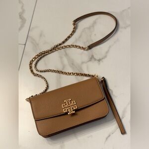 Tory Burch  Britten Leather Chain Wallet Tiramisu NEW!!